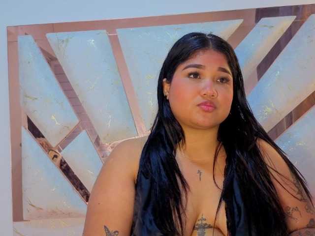 roosalysmitth live cam on BongaCams