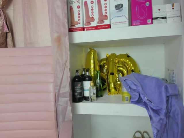 roosalysmitth live cam on BongaCams