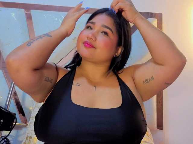 roosalysmitth live cam on BongaCams