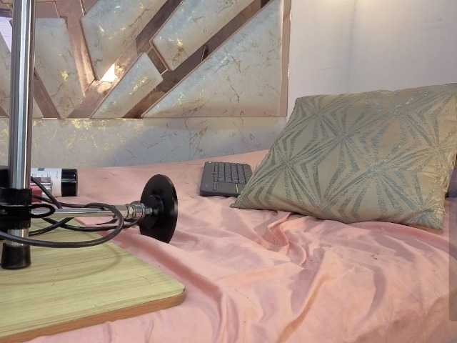 roosalysmitth live cam on BongaCams