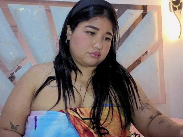 roosalysmitth live cam on BongaCams
