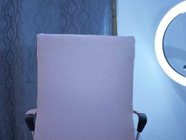 roosalysmitth live cam on BongaCams