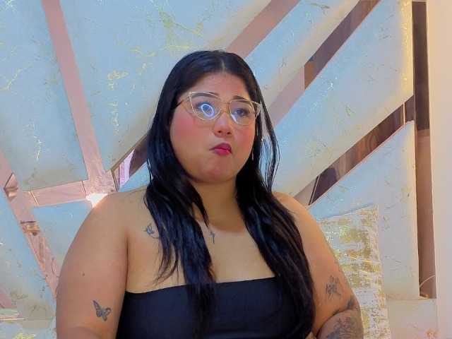 roosalysmitth live cam on BongaCams