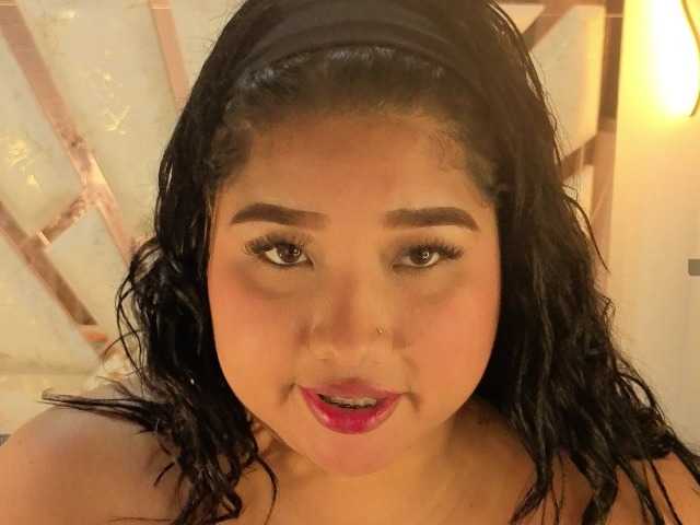roosalysmitth live cam on BongaCams