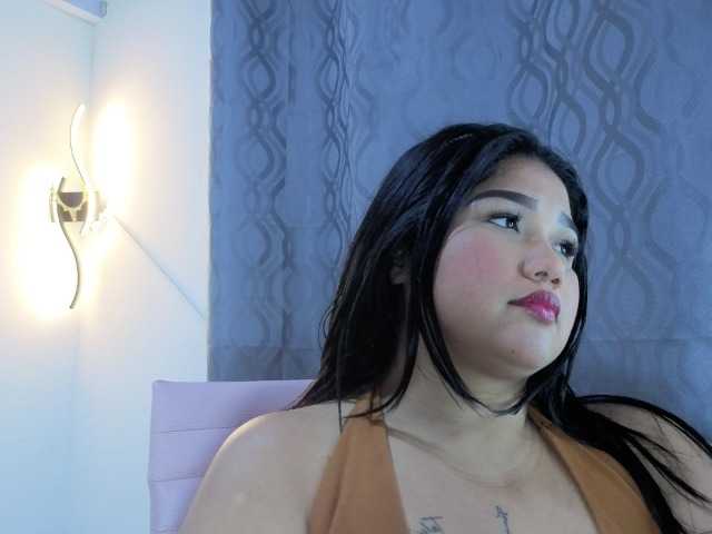 roosalysmitth live cam on BongaCams