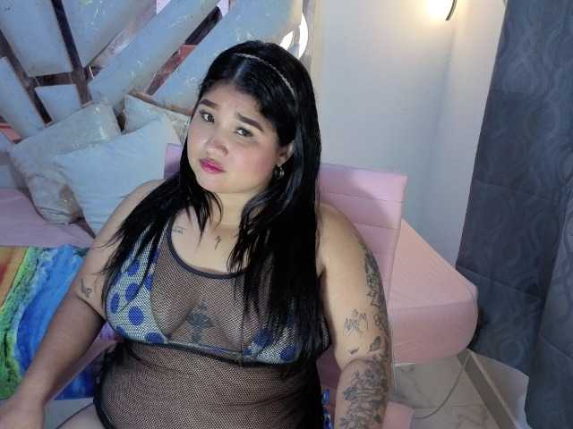 roosalysmitth live cam on BongaCams