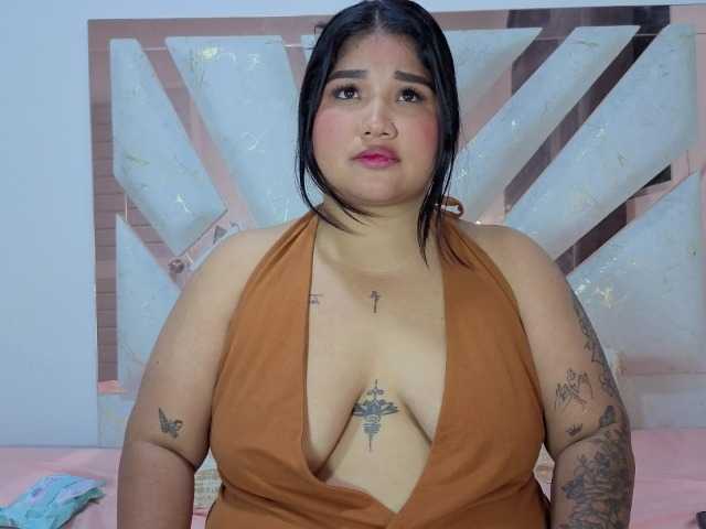 roosalysmitth live cam on BongaCams