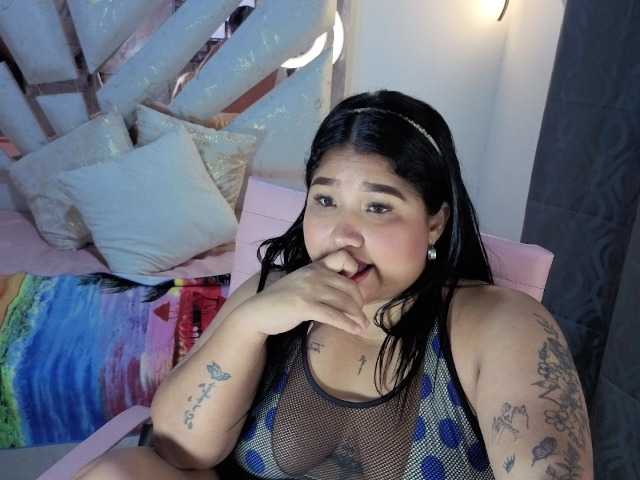 roosalysmitth live cam on BongaCams