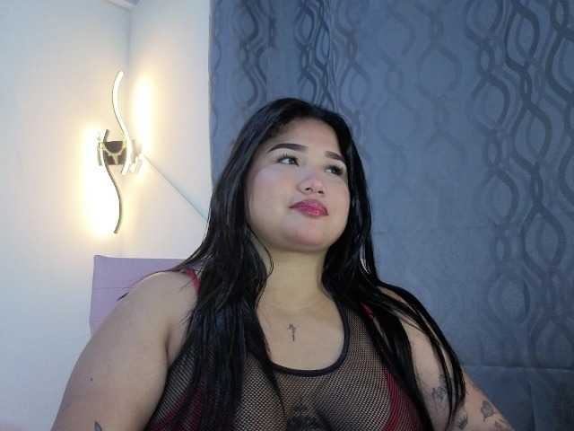 EmmaWaditsoon live cam preview