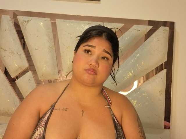 roosalysmitth live cam on BongaCams