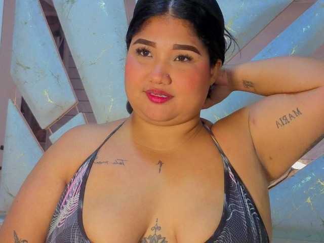 roosalysmitth live cam on BongaCams
