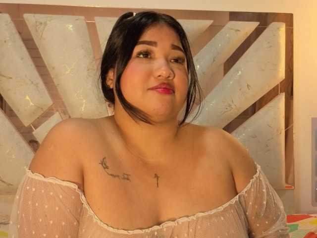 roosalysmitth live cam on BongaCams