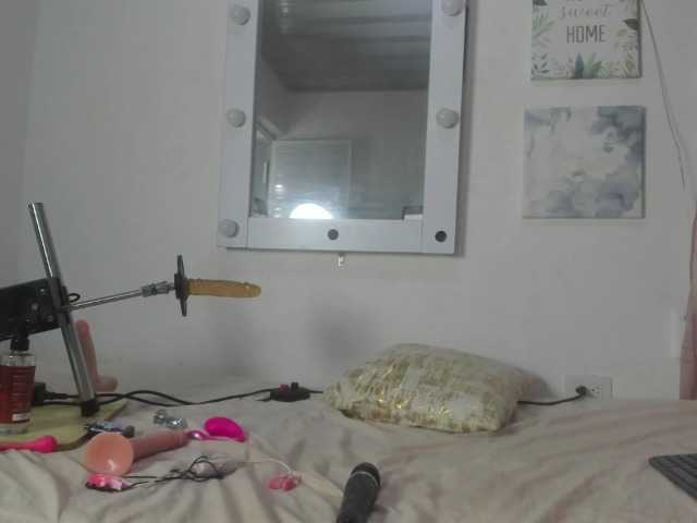 roosalysmitth live cam on BongaCams