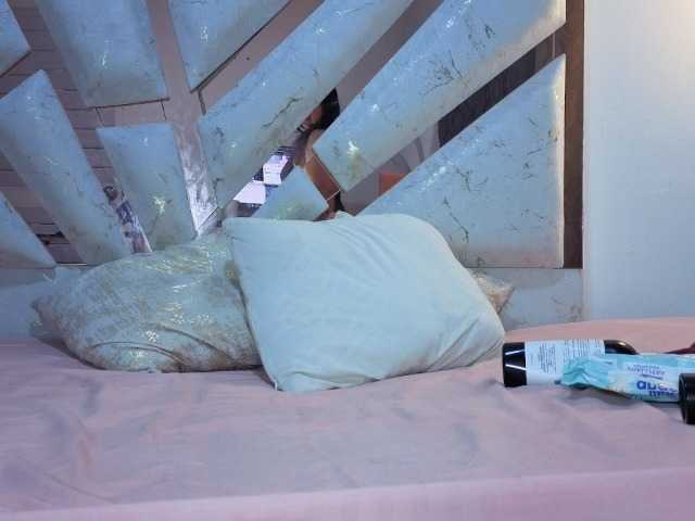 roosalysmitth live cam on BongaCams