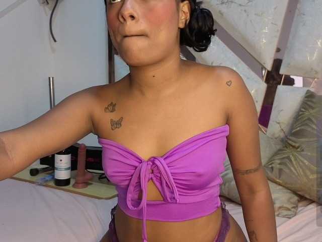 roosalysmitth live cam on BongaCams