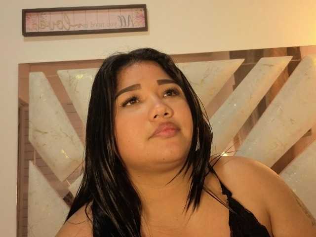 roosalysmitth live cam on BongaCams