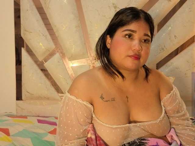 roosalysmitth live cam on BongaCams