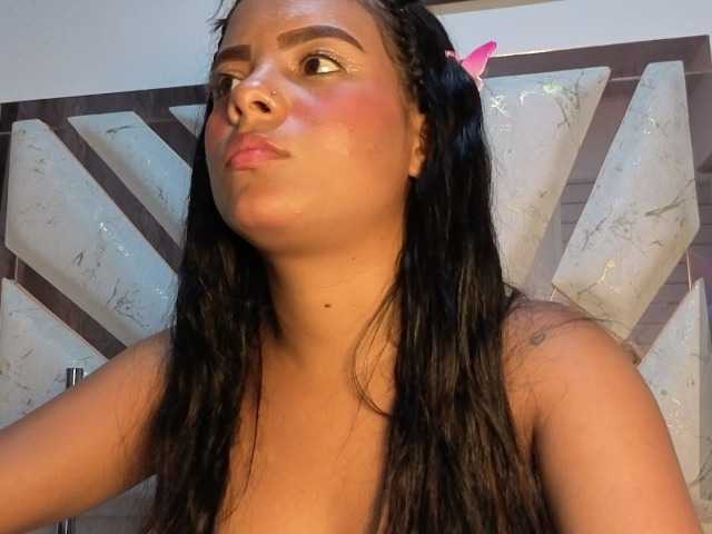 roosalysmitth live cam on BongaCams