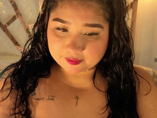 roosalysmitth live cam on BongaCams