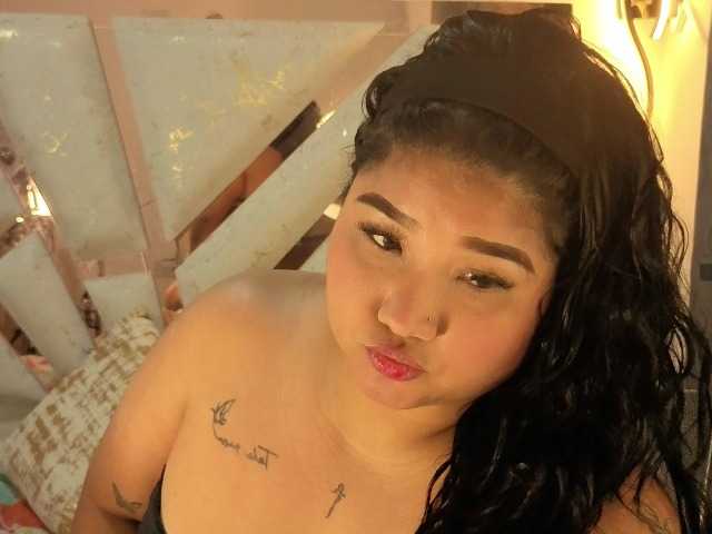 roosalysmitth live cam on BongaCams