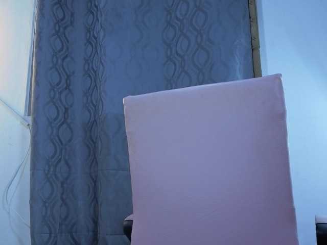 roosalysmitth live cam on BongaCams