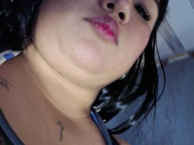 roosalysmitth live cam on BongaCams