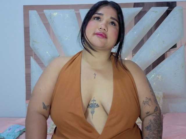 roosalysmitth live cam on BongaCams