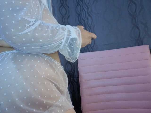 roosalysmitth live cam on BongaCams