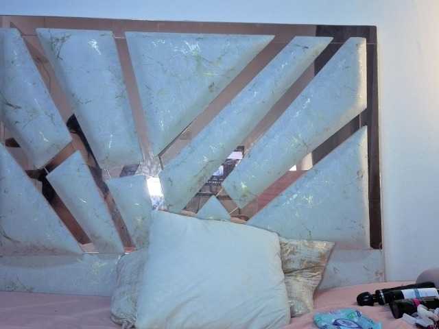 roosalysmitth live cam on BongaCams