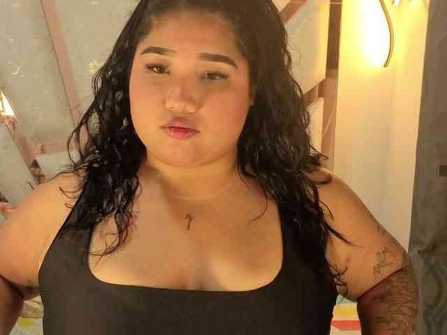 EmmaWaditsoon webcam