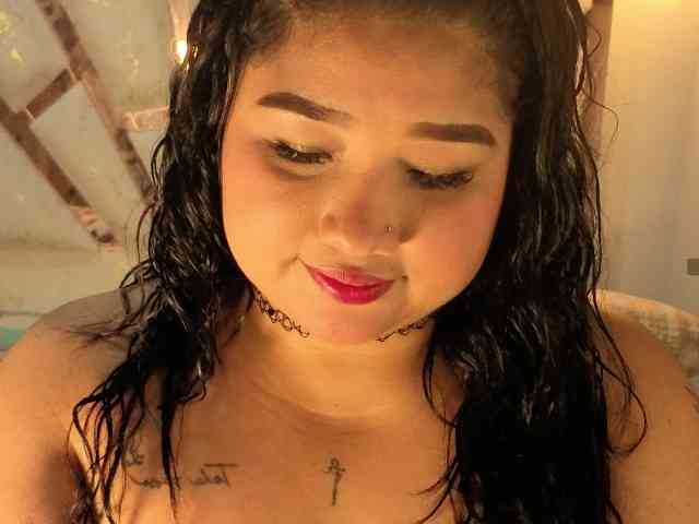 EmmaWaditsoon webcam