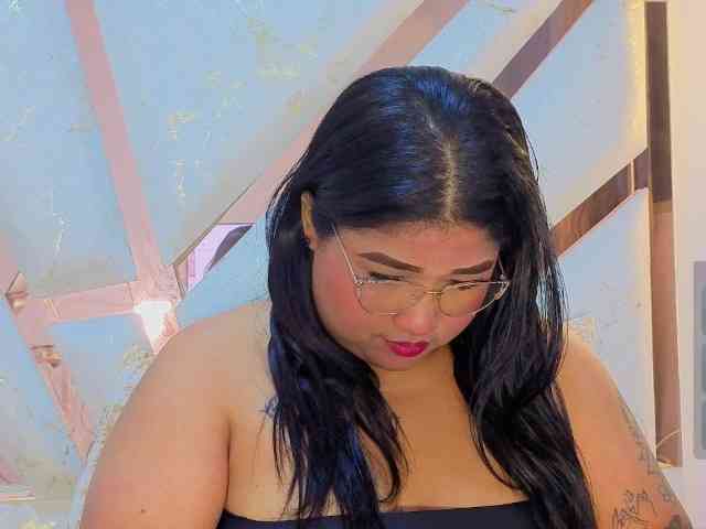 EmmaWaditsoon webcam