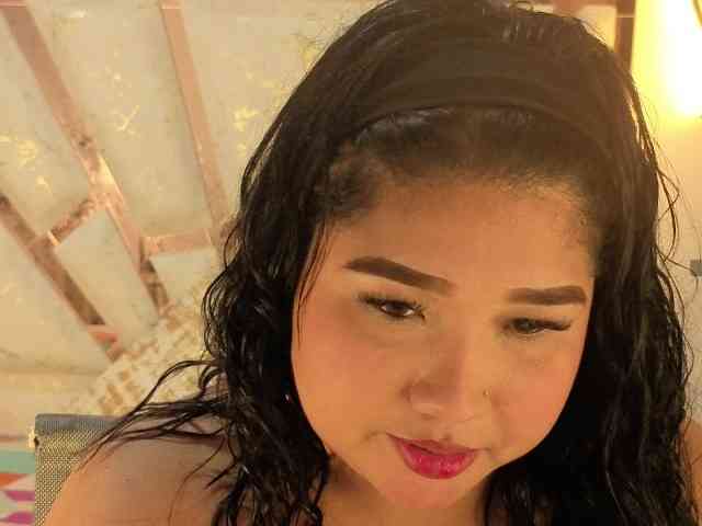 EmmaWaditsoon webcam