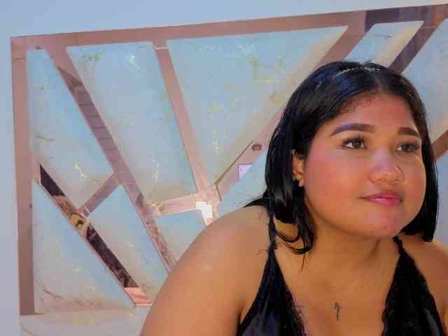 EmmaWaditsoon webcam