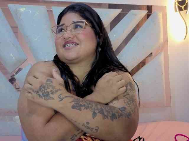 EmmaWaditsoon webcam