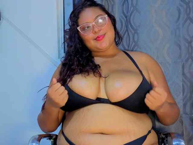 EmmaWaditsoon webcam