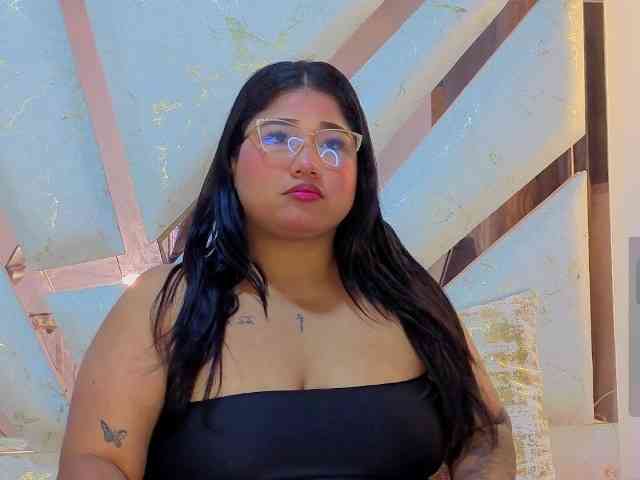 EmmaWaditsoon webcam