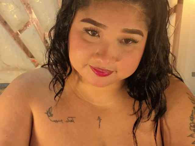 EmmaWaditsoon webcam