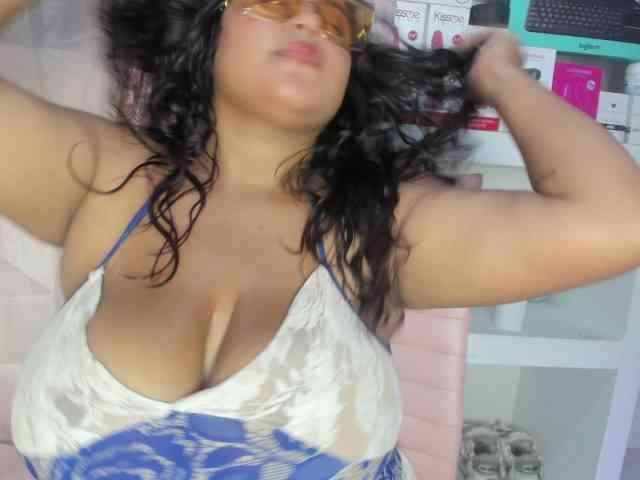 EmmaWaditsoon webcam