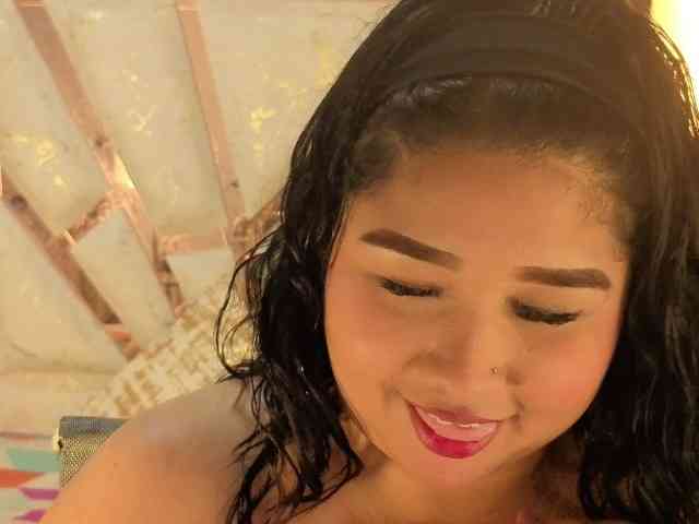 EmmaWaditsoon webcam