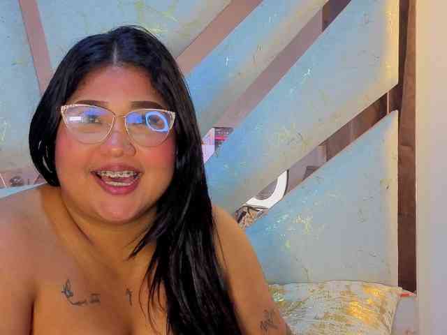 EmmaWaditsoon webcam