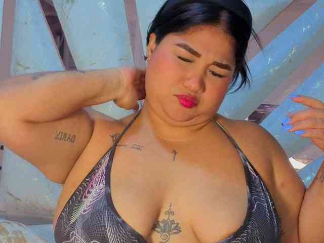 EmmaWaditsoon webcam