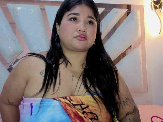 EmmaWaditsoon webcam