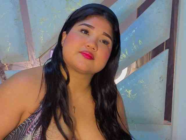 EmmaWaditsoon webcam