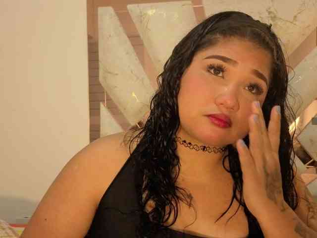 EmmaWaditsoon webcam