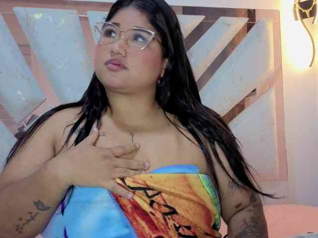 EmmaWaditsoon webcam