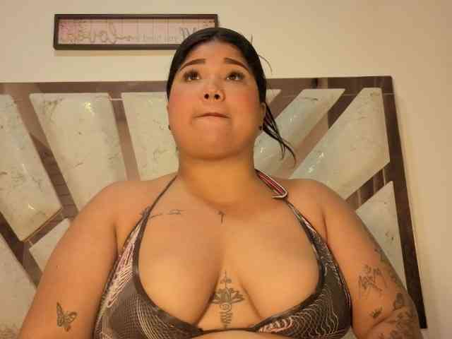 EmmaWaditsoon webcam