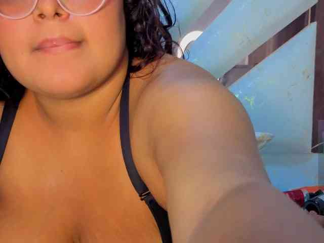 EmmaWaditsoon webcam