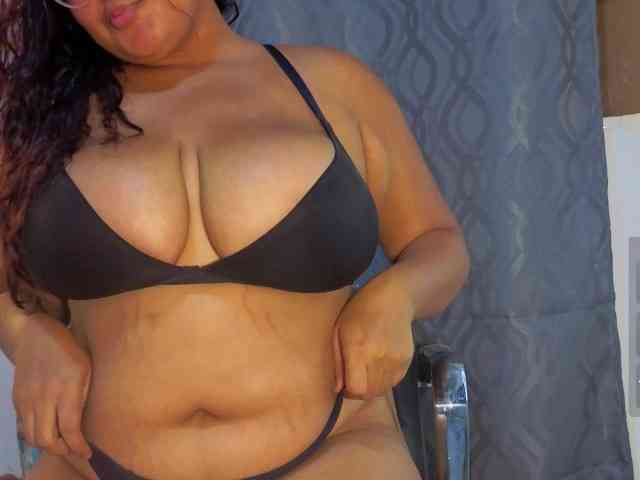 EmmaWaditsoon webcam