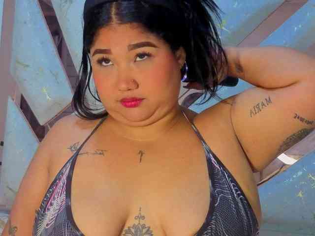 EmmaWaditsoon webcam